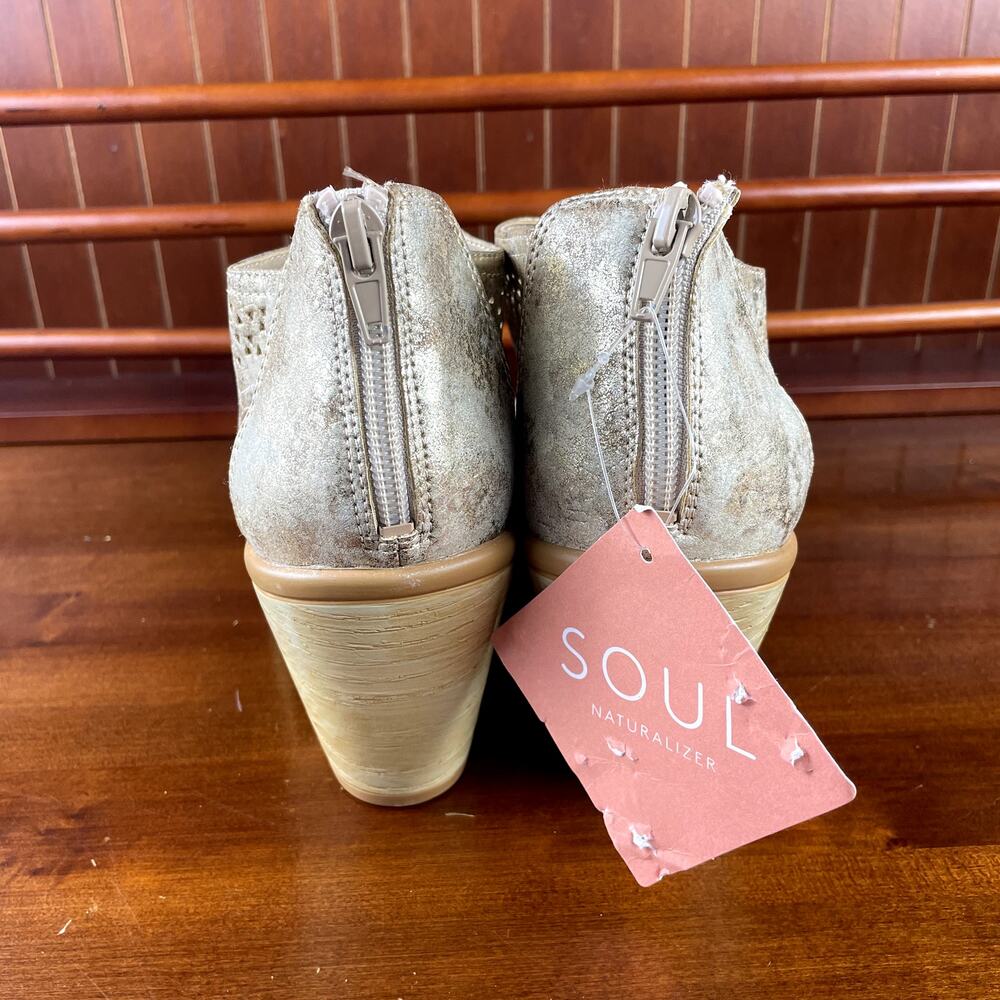Soul Naturalizer Fayth Wedge Sandal Light Gold Faux Leather 9 New - Picture 4 of 7